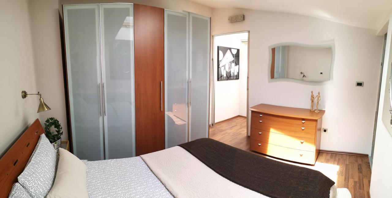 Arena Design Apartments With Free Private Parking And With A Terrace Пула Екстер'єр фото