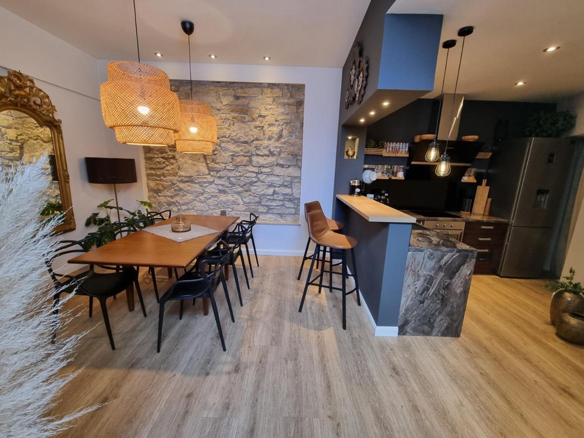 Arena Design Apartments With Free Private Parking And With A Terrace Пула Екстер'єр фото