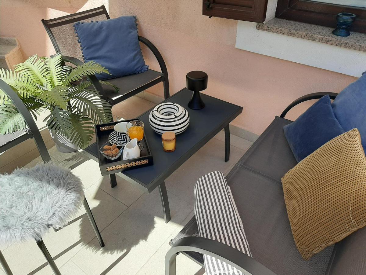 Arena Design Apartments With Free Private Parking And With A Terrace Пула Екстер'єр фото