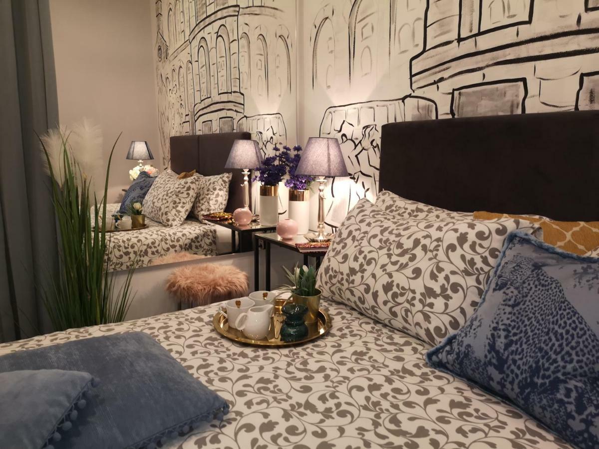 Arena Design Apartments With Free Private Parking And With A Terrace Пула Екстер'єр фото